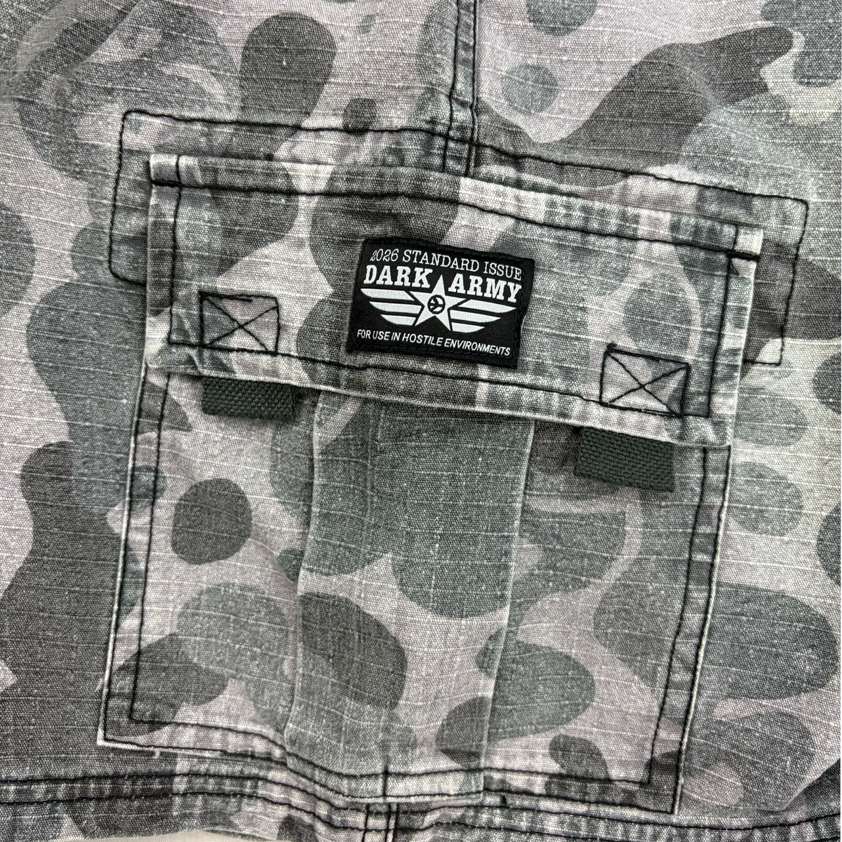 CAMO CARGO SHORTS (BLACK)