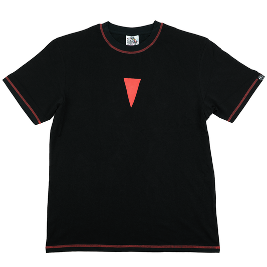 TRIANGLE CONTRAST TEE